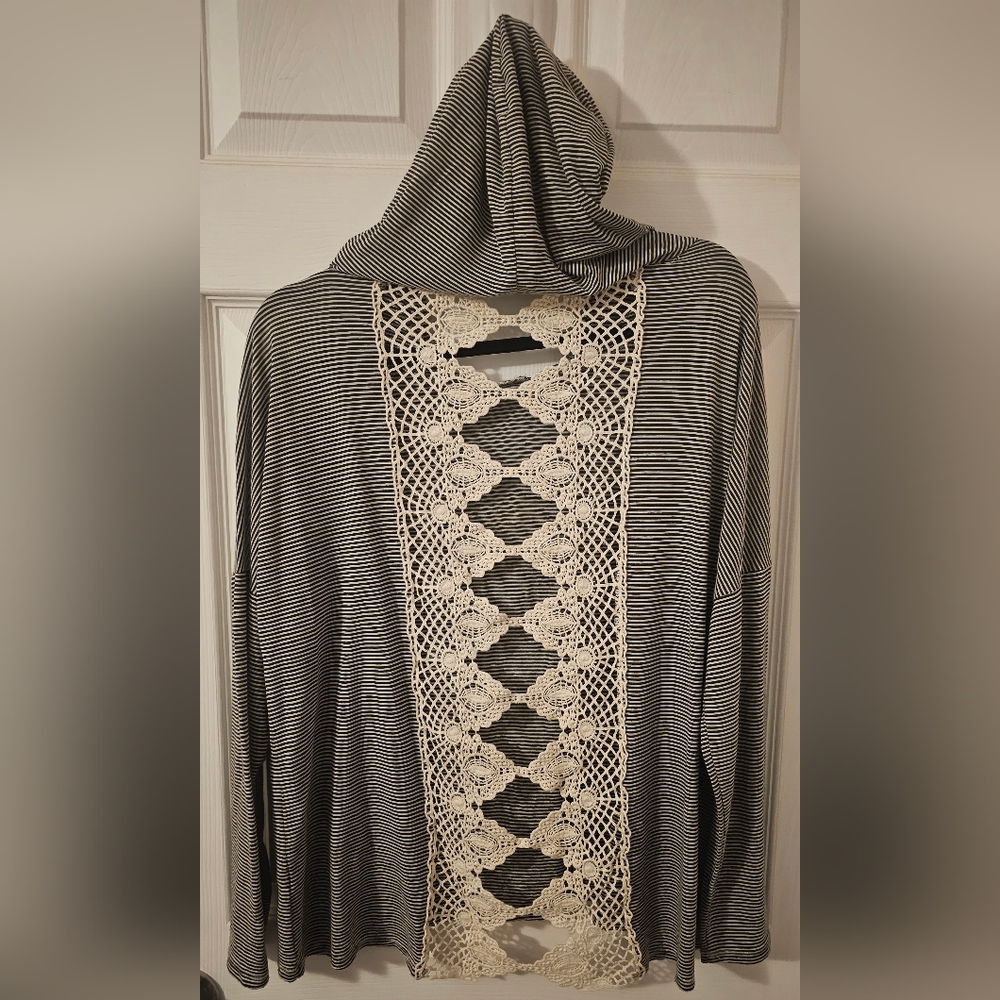 BKE Hoodie - Picture 2 of 3